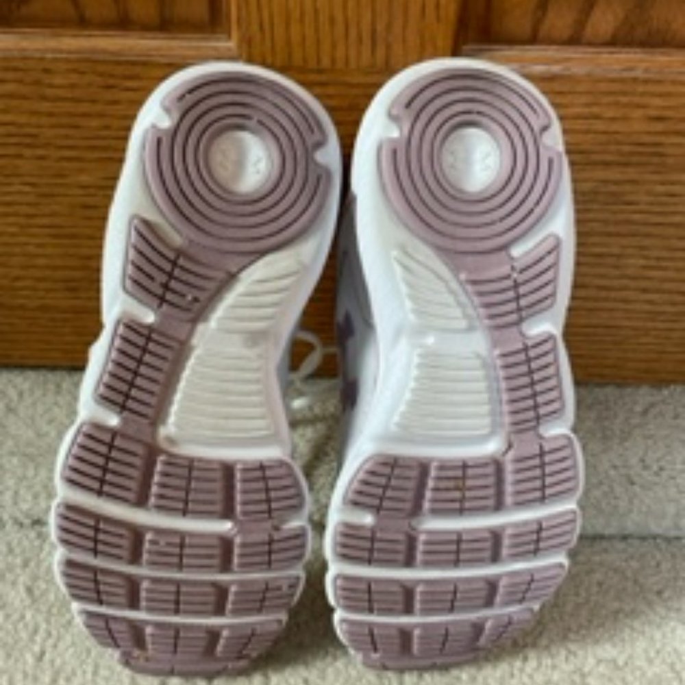 Under Armour Charged Assert Tennis Shoes - Picture 5 of 5